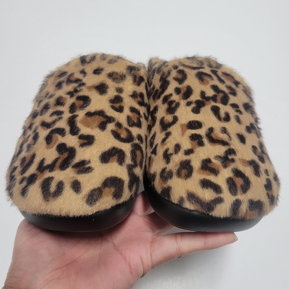 Alegría Cheetah print faux fur slipper Mule clogs. - Picture 7 of 14